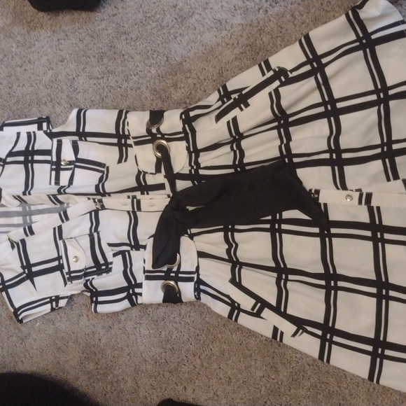 Double Zero Dresses & Skirts - Double Zero Black and White Plaid Dress